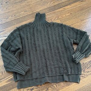 Gilli Women's Ribbed Knit fringed turtleneck Sweater - Dark Green, S